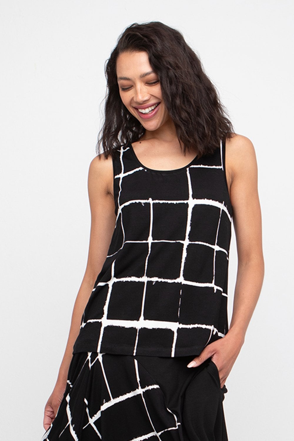 Black & White Chess Top - 861084