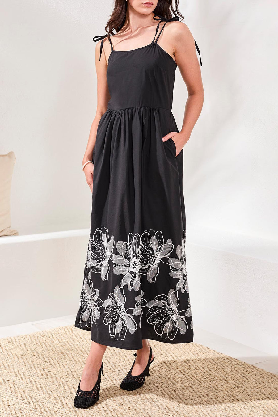 Black Embroidered Dress - 970O