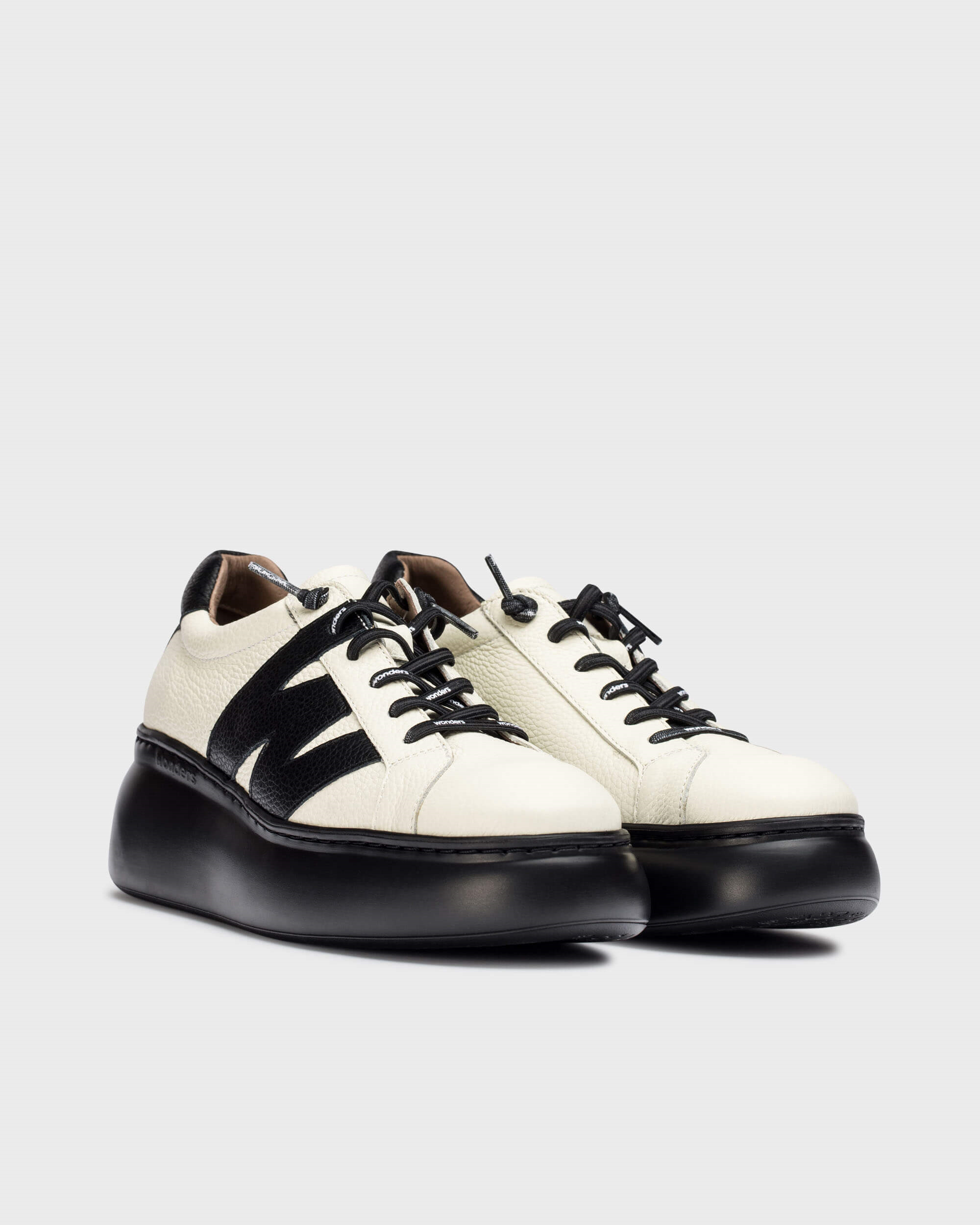 Black & Milk Trainers - A-2660