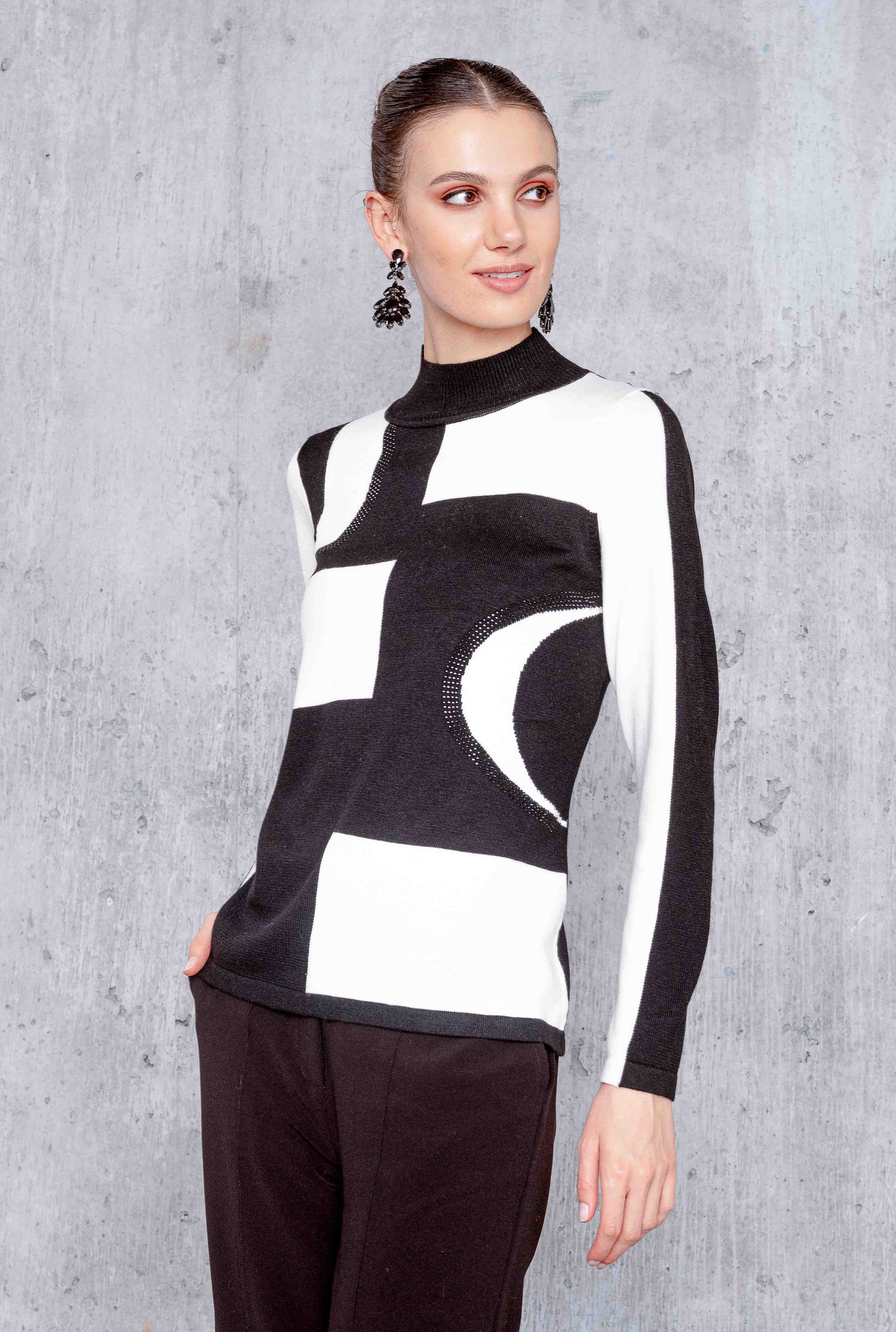 Black & White Sweater - A44378