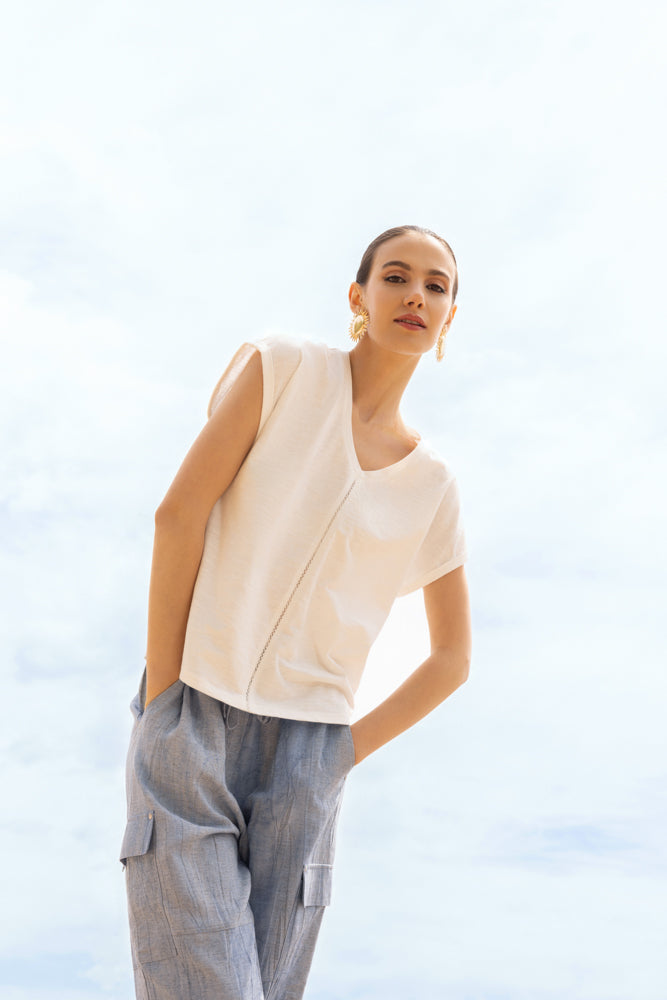 White V Neck Top - A47105