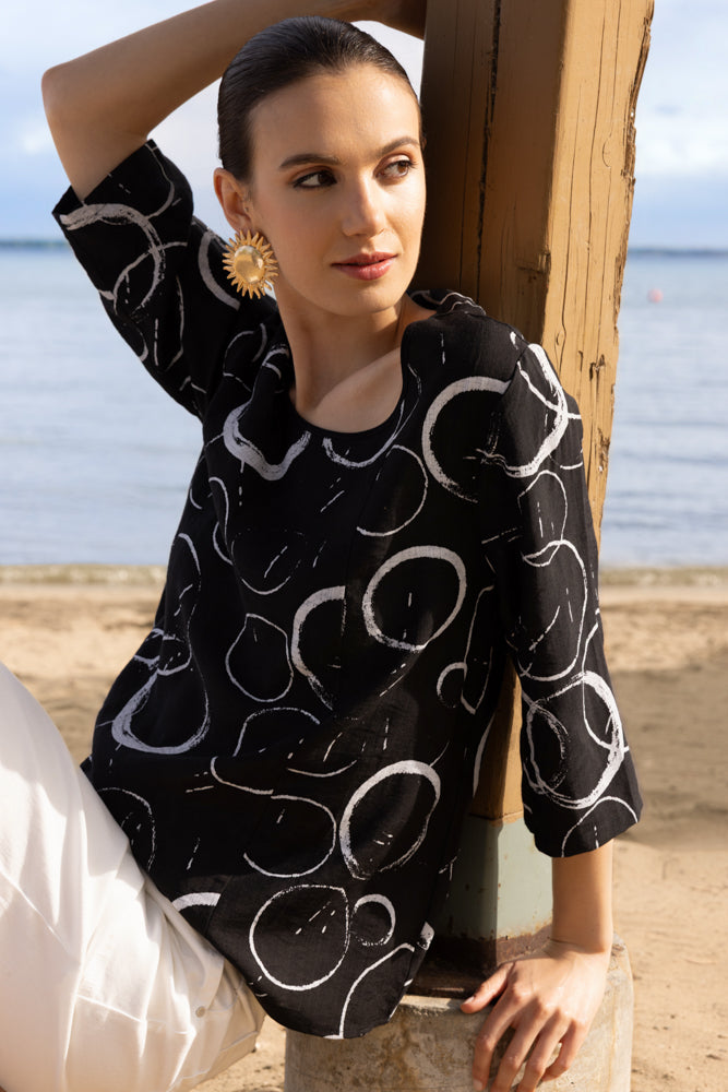Black Circle Print Top - A47607