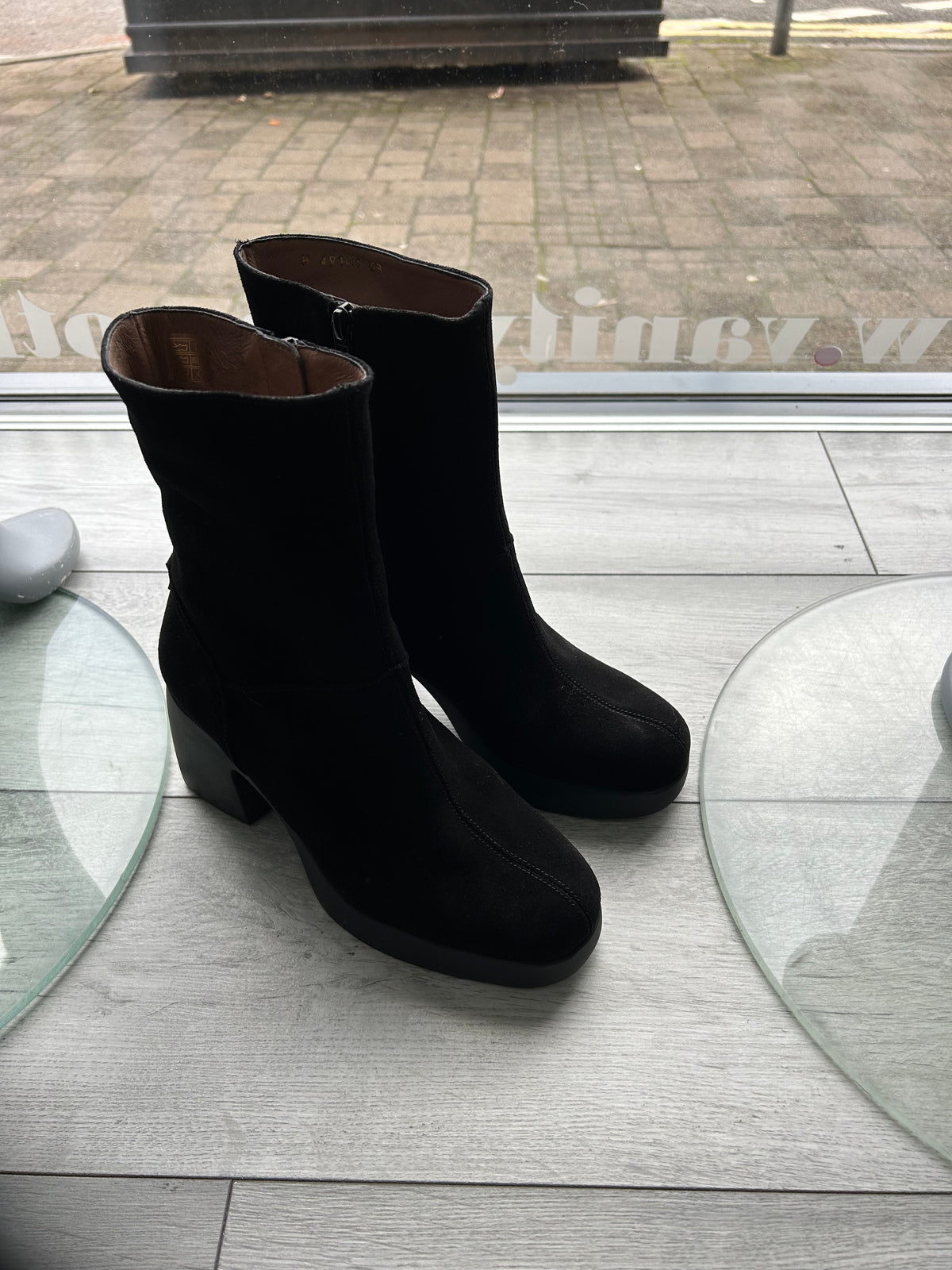 Black Heeled Ankle Boot - H-49101