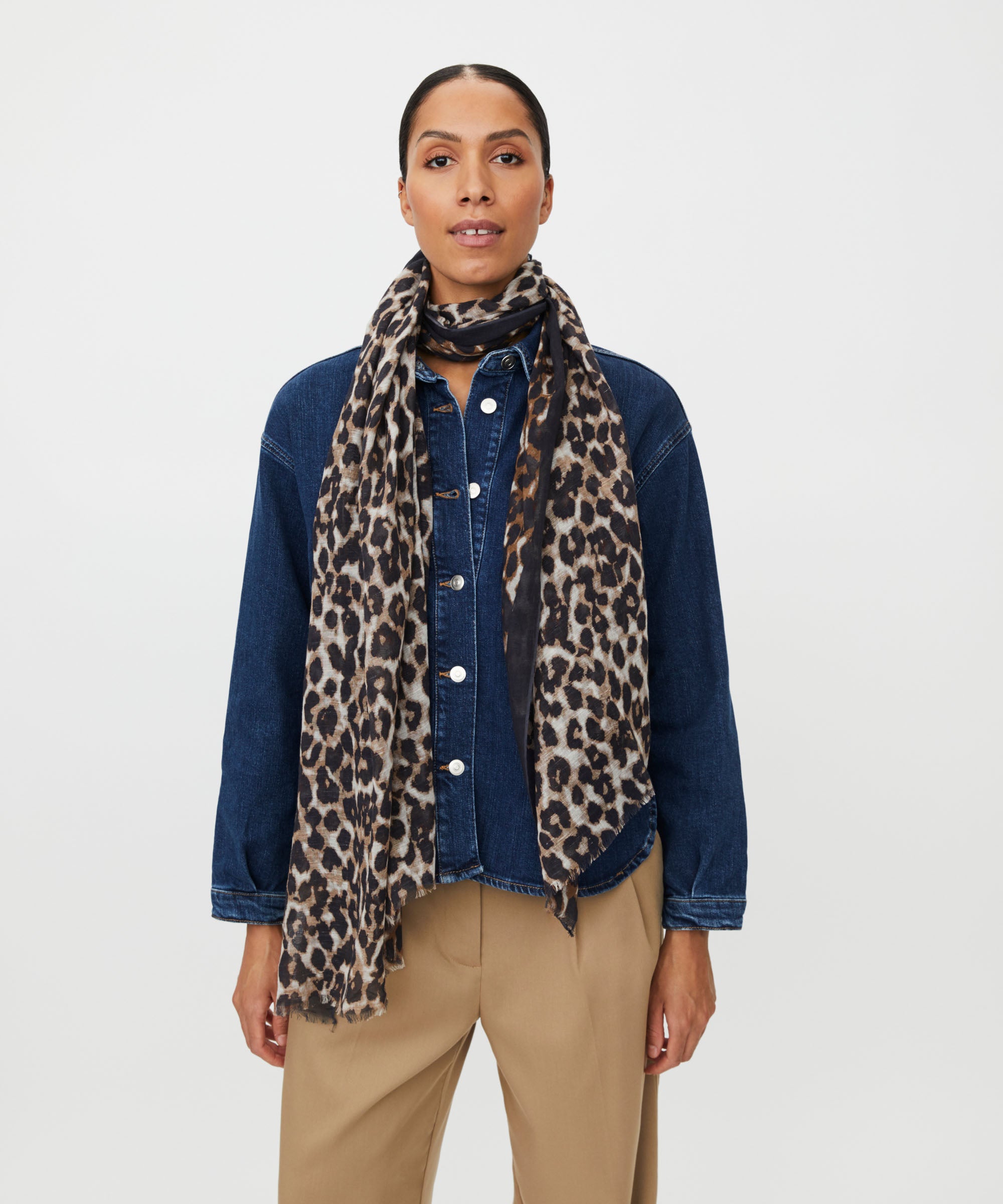 Alyvra Oak Scarf - 1012014