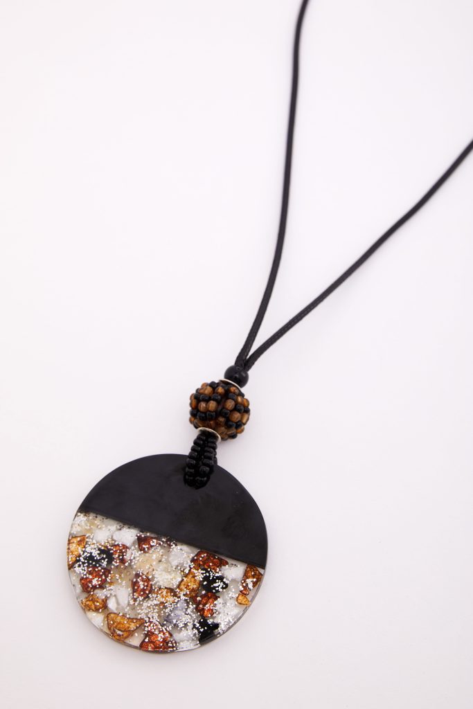 Black & Chocolate Disc Necklace - NAS26352