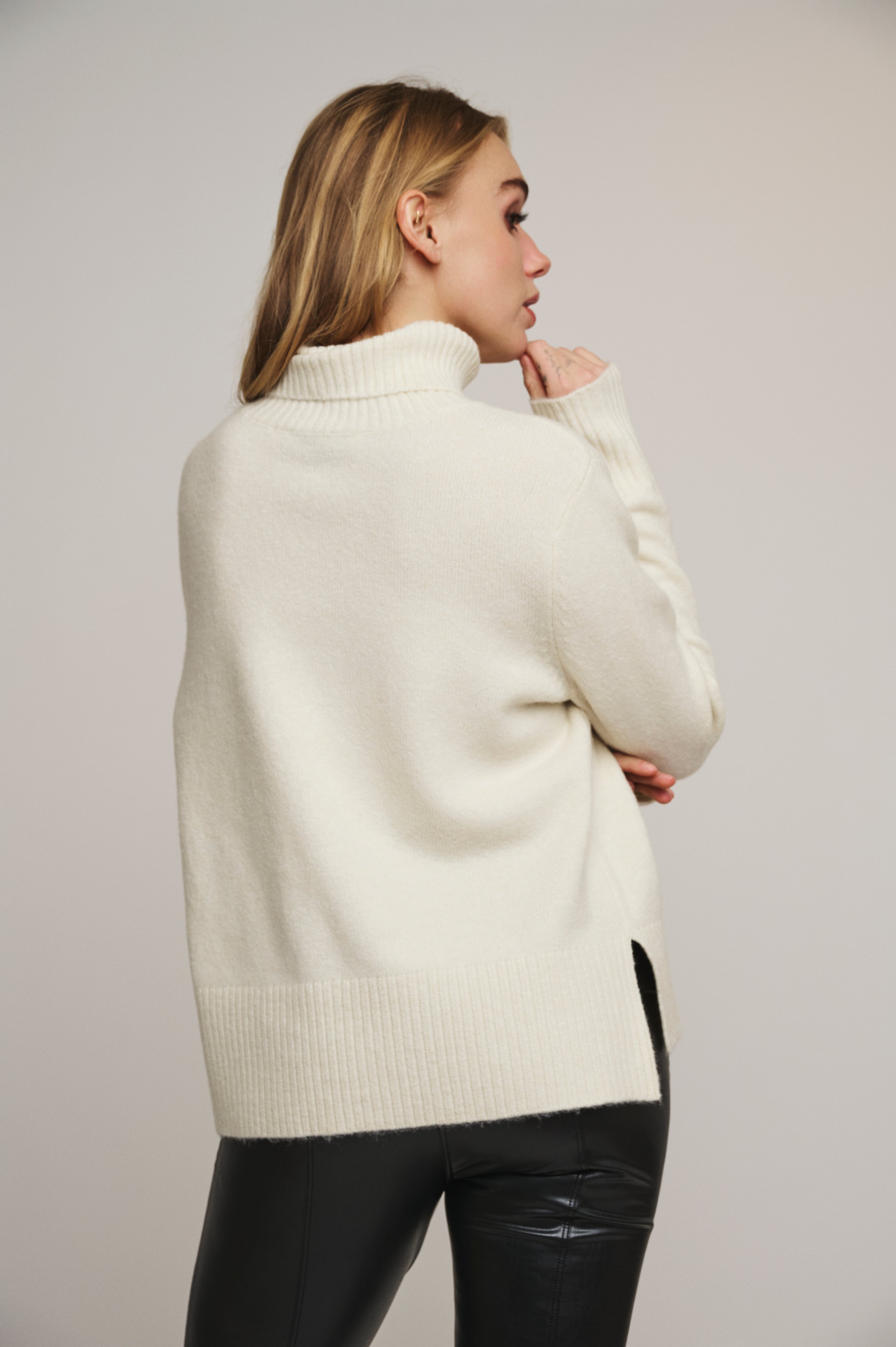 Nanke Roll Neck Sweater