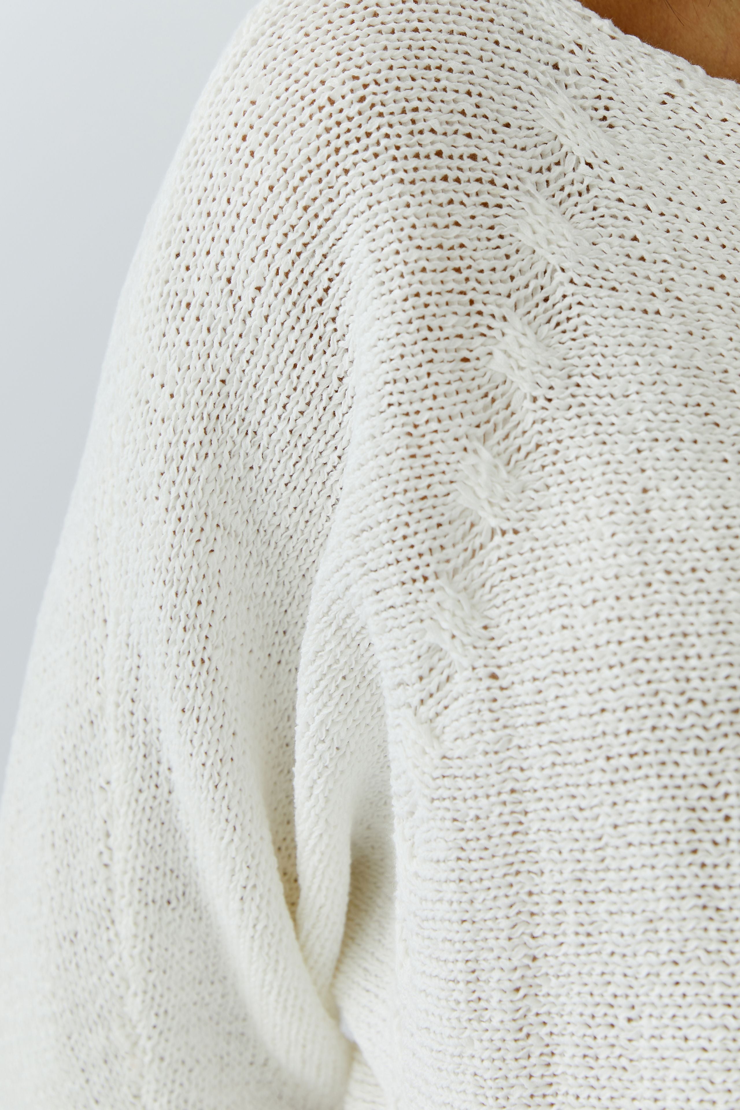 Cloud Dancer Pullover - 97252