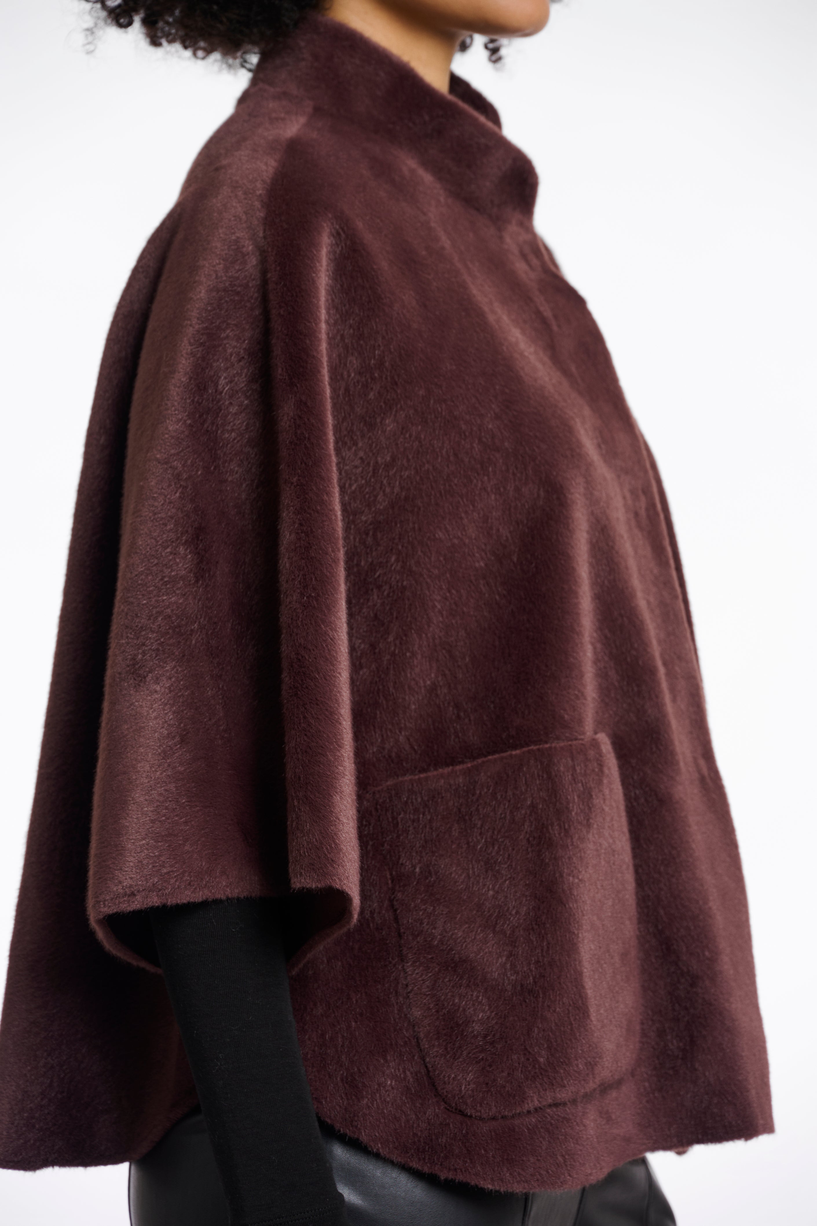 Chocolate Bean Dewi Faux Fur Cape