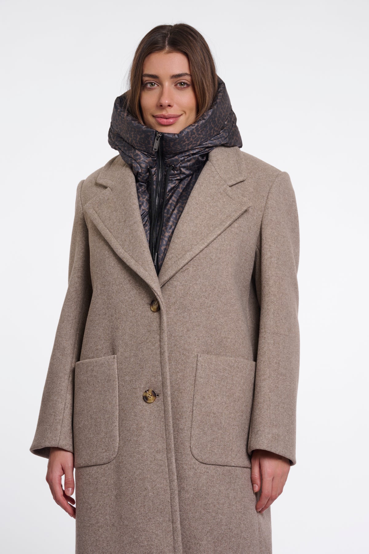 Tabita Leopard Padded Hood Bib - 7002612