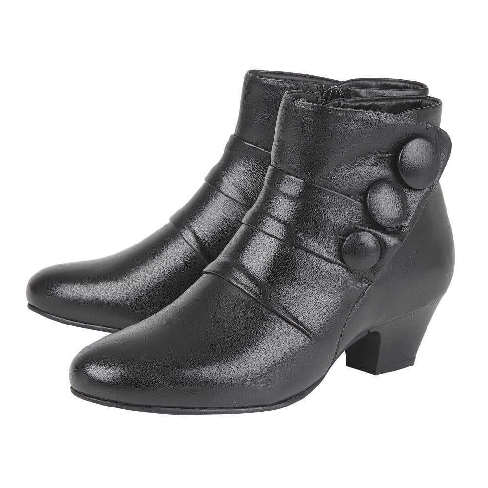 Prancer Leather Boots - ULB081BB