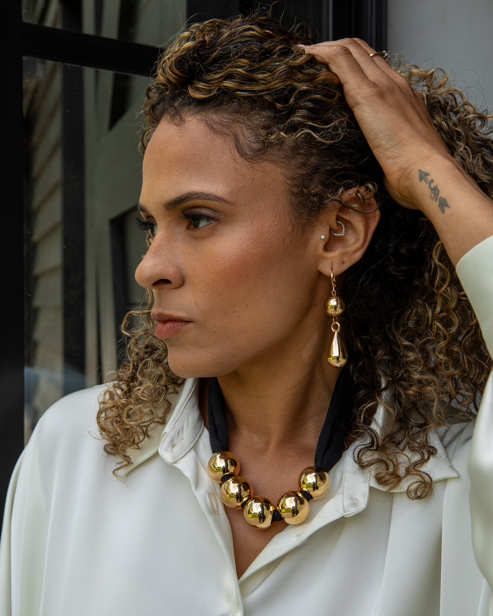Herne Gold Satin Ball Necklace