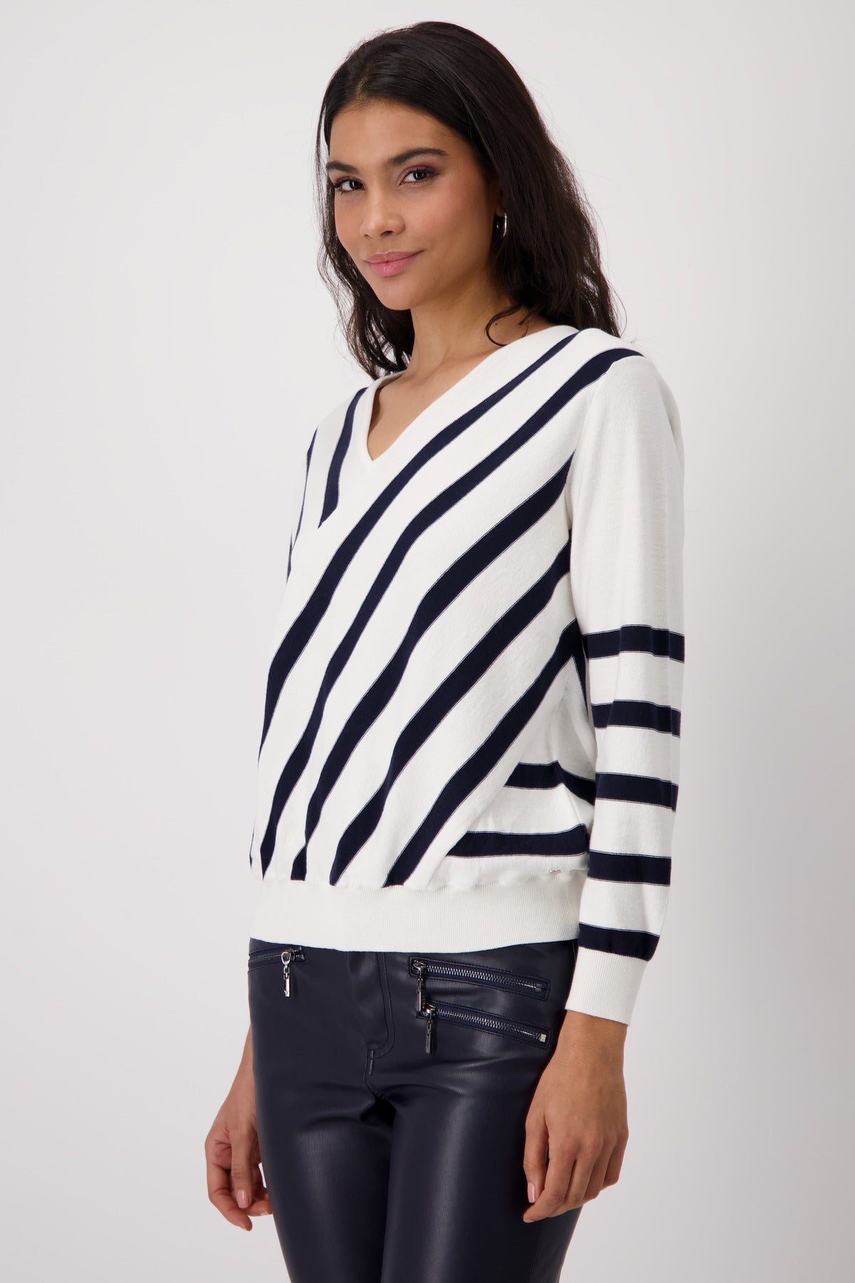 Off White Mix Stripe Sweater - 409329