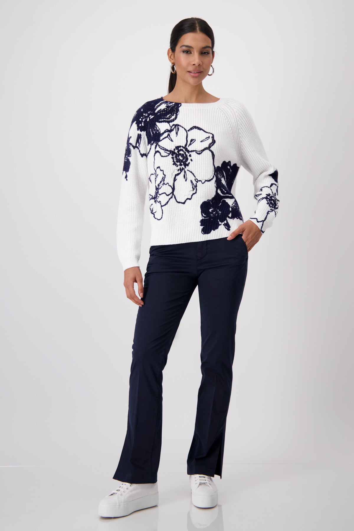 Off White Floral Print Sweater - 409475