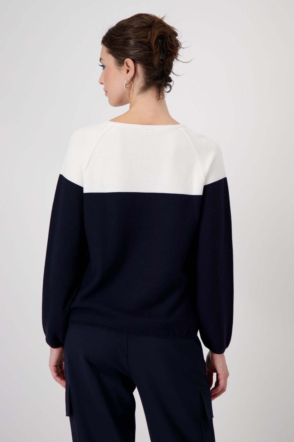 Deep Ocean Colourblock Sweater - 409242