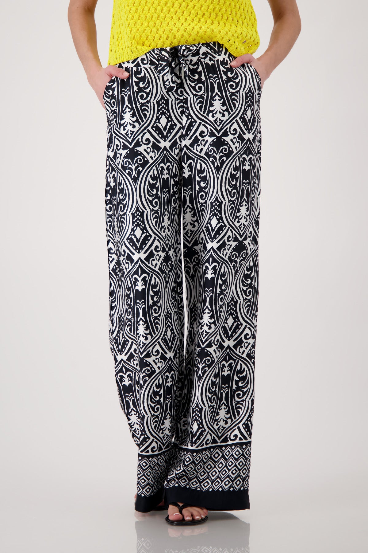 Black Print Palazzo Pants - 410595