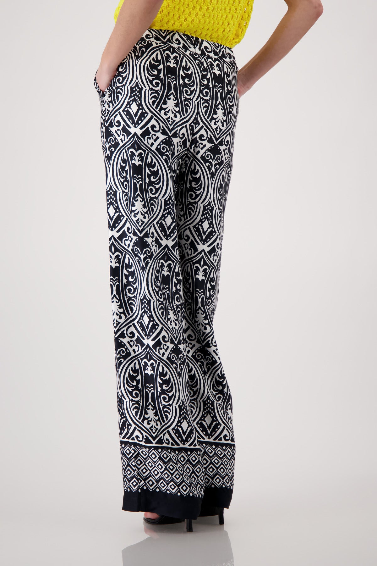 Black Print Palazzo Pants - 410595