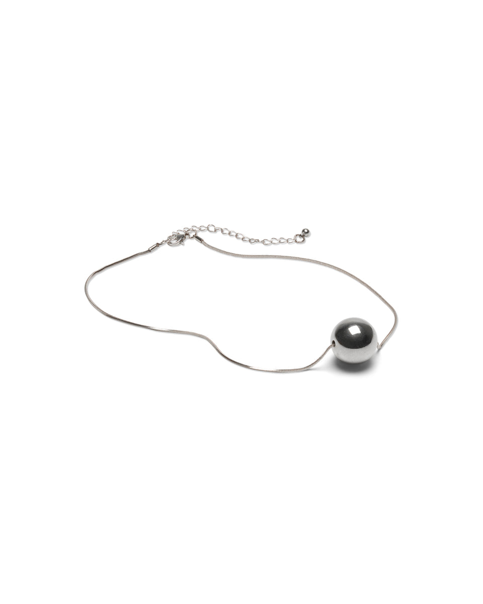 Pendle Large Ball Silver Necklace